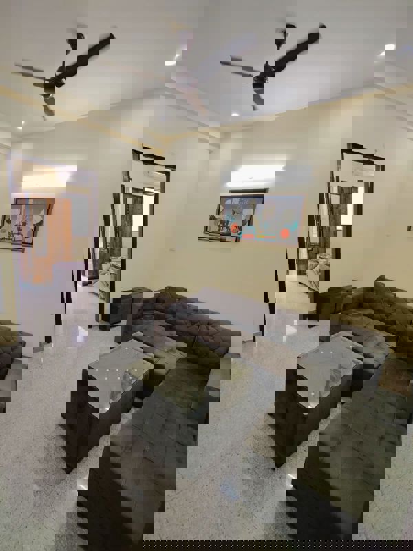 2 BHK Builder Floor For Rent in Sector 38