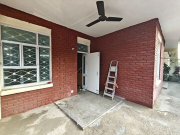 3 BHK Apartment – Entrance View at Sector 4 - for Rent