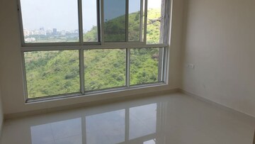 Room in 2 BHK Apartment at Godrej Hillside 2, Mahalunge – for Rent