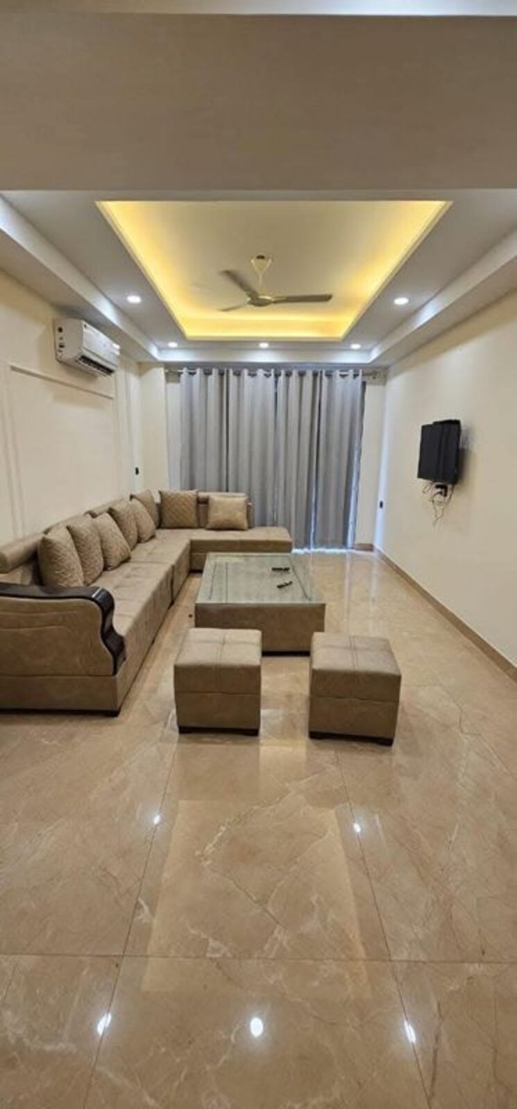 Living Room, unitech-south-city-1 3 Bedroom 2500 Sq.Ft. Builder Floor In South City 1 Gurgaon 9765345