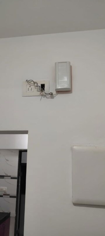 Room in 1 BHK Apartment at Dynamic Crest, Shilphata – for Rent