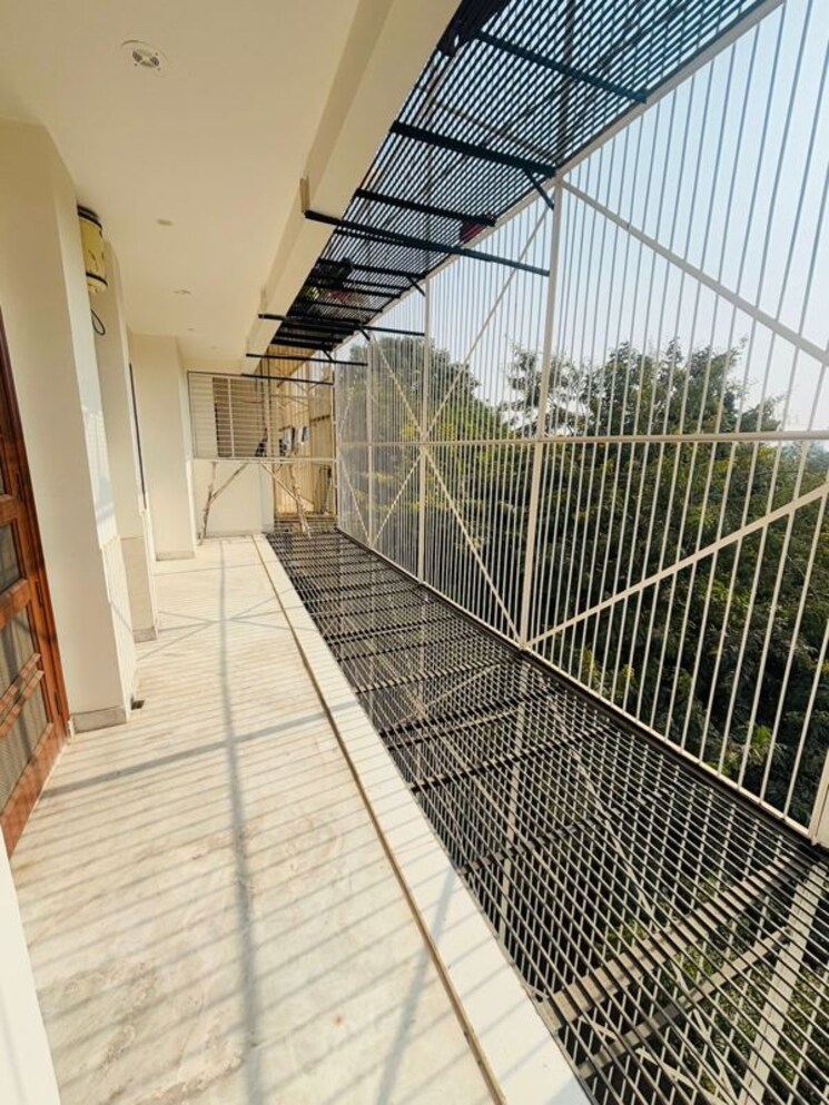 Balcony, sector 46 3 Bedroom 2300 Sq.Ft. Builder Floor In Sector 46 Gurgaon 9765366