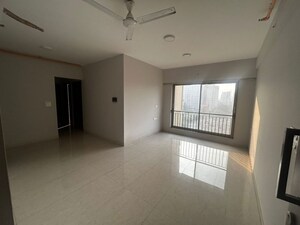 Room in 2 BHK Apartment at Veena Serenity, Chembur – for Rent
