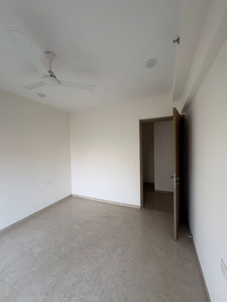 Room, evergreen-apartment-bandra-west 2 Bedroom 1200 Sq.Ft. Apartment In Bandra West Mumbai 9765353