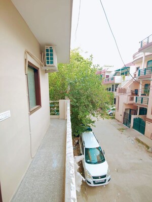 Balcony in 2 BHK Builder Floor at South City 1 – for Rent