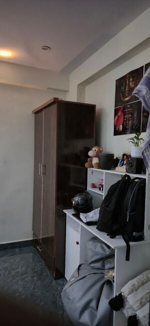 Room in 1 BHK Builder Floor at Sector 15 – for Rent