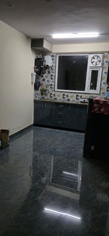 Kitchen in 1 BHK Builder Floor at Sector 15 – for Rent