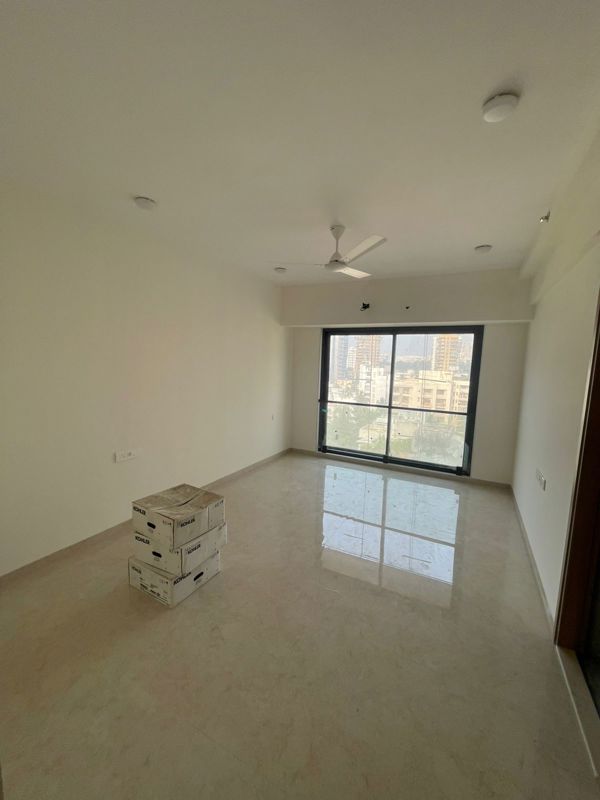 3 BHK 1200 Sq.Ft. Apartment in Evergreen Apartment Bandra West