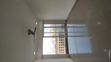 Room in 2 BHK Apartment at Indiabulls One Indiabulls, Pokhran Road No Two – for Rent