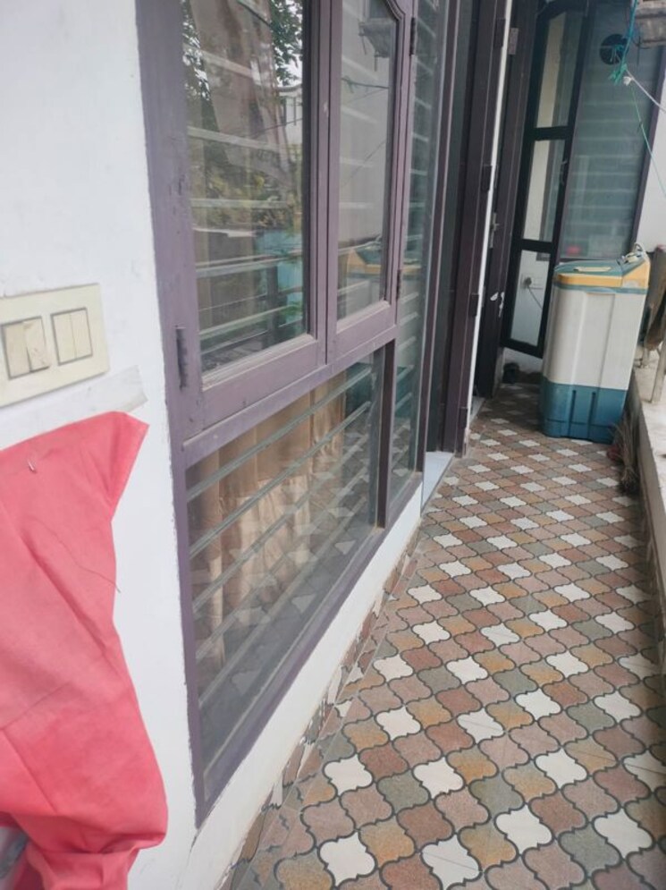 Balcony, sector 30 2 Bedroom 1300 Sq.Ft. Builder Floor In Sector 30 Gurgaon 9765416