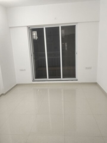 Room in 2 BHK Apartment at Jhamtani Ace Abode, Kiwale – for Rent