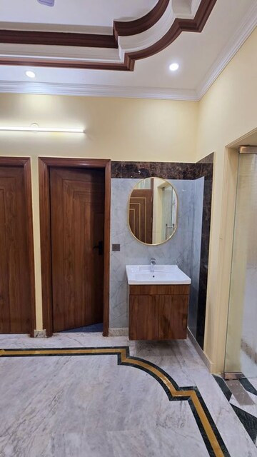 3 BHK Builder Floor For Rent in Sector 40