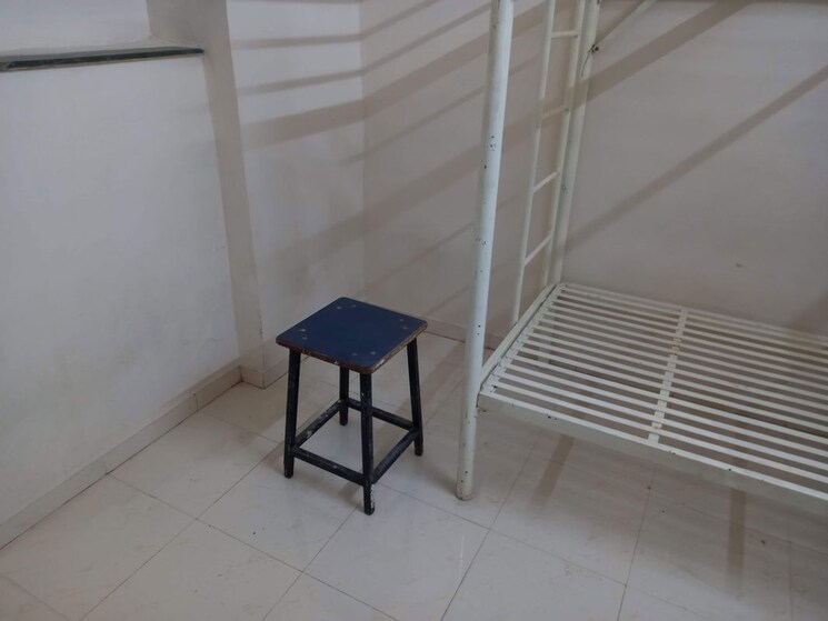 undefined, erandavane-chs 1 RK 325 Sq.Ft. Apartment In Erandwane Pune 9765449