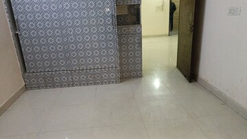 Room in 2 BHK Builder Floor at Vaishali Sector 5 – for Rent