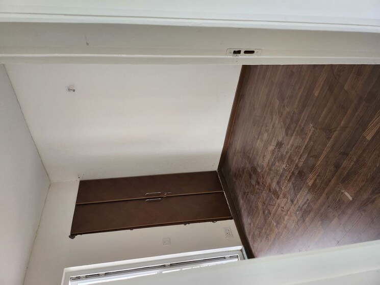 undefined, crown-plaza-mall 5 Bedroom 1000 Sq.Yd. Independent House In Sector 15a Faridabad 9765469