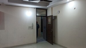 Living Room in 2 BHK Builder Floor at Vaishali Sector 5 – for Rent