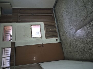 Kitchen in 3.5 BHK Apartment at Mayur Vihar – for Rent