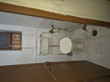 Bathroom in 3.5 BHK Apartment at Mayur Vihar – for Rent