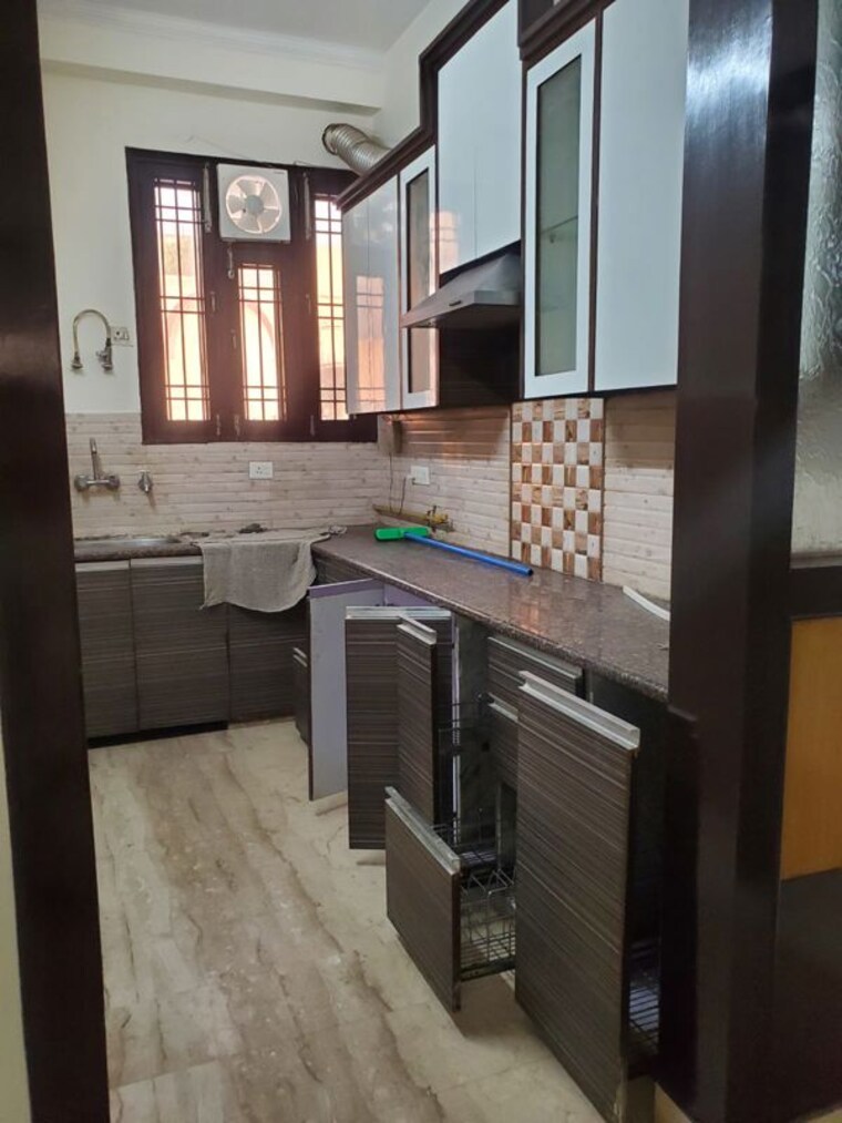 Kitchen, vaishali sector 5 4 Bedroom 1680 Sq.Ft. Builder Floor In Vaishali Sector 5 Ghaziabad 9765487