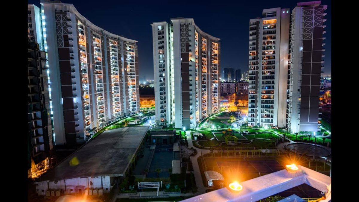 4 BHK + Pooja Room,Servant Room,Study Room,Extra Room 2800 Sq.Ft. Apartment in Great Value Sharanam