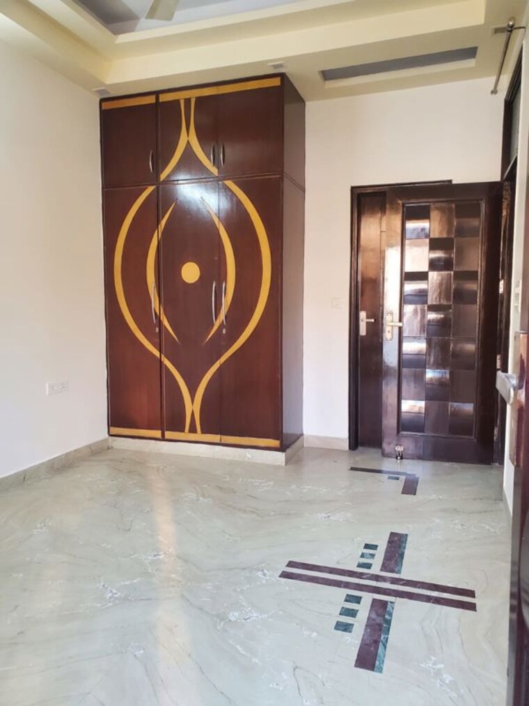 Room, vaishali sector 5 4 Bedroom 1670 Sq.Ft. Builder Floor In Vaishali Sector 5 Ghaziabad 9765506