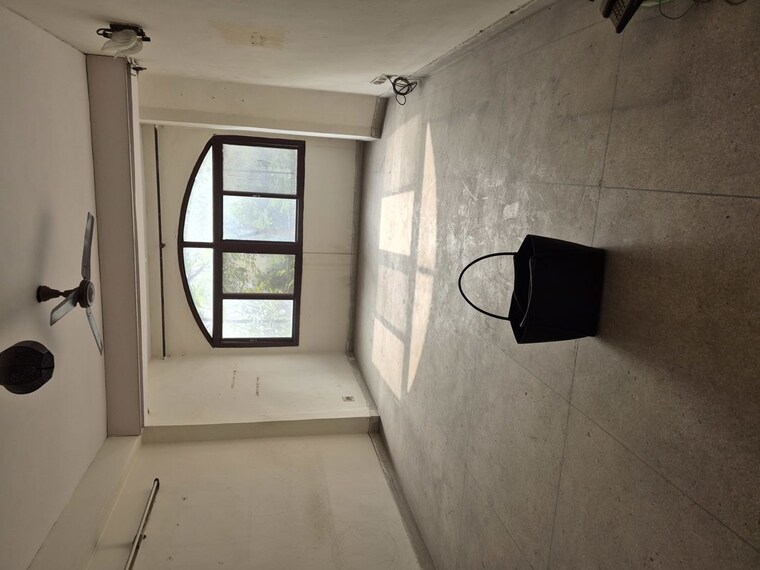 undefined, mayur vihar 3.5 Bedroom 1350 Sq.Ft. Apartment In Mayur Vihar Delhi 9765508