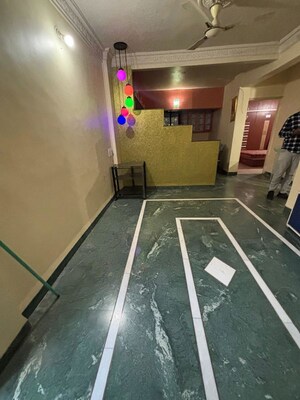 Room in 2 BHK Apartment at Bhusari Colony – for Rent