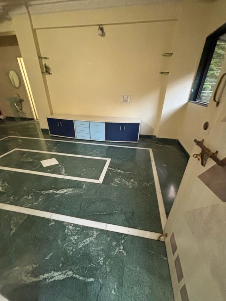 Room, bhusari colony 2 Bedroom 800 Sq.Ft. Apartment In Bhusari Colony Pune 9759701