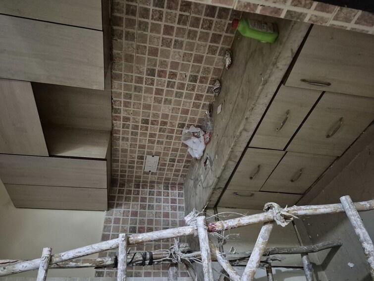 Balcony, mayur vihar 2.5 Bedroom 750 Sq.Ft. Builder Floor In Mayur Vihar Delhi 9765517