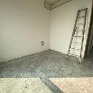 Room in 4 BHK Apartment at Prestige Jasdan Classic, Jacob Circle – for Rent