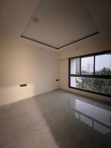 Room in 2 BHK Apartment at Paradigm 71 Midtown, Chembur – for Sale