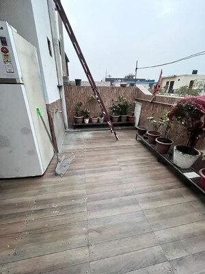 Balcony in 1 BHK Builder Floor at Vaishali Sector 2 – for Rent