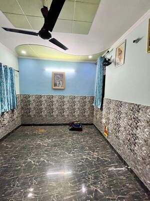 Living Room in 1 BHK Builder Floor at Vaishali Sector 2 – for Rent