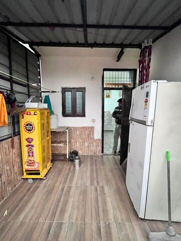 Living Room in 1 BHK Builder Floor at Vaishali Sector 2 – for Rent