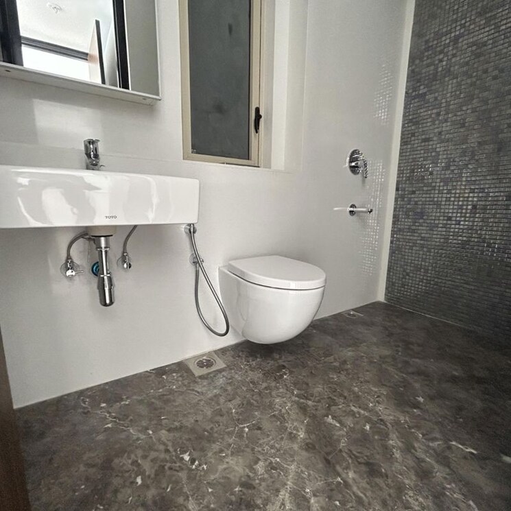 Bathroom, lodha-world-crest 3 Bedroom 1960 Sq.Ft. Apartment In Empire Mill Mumbai 9765533