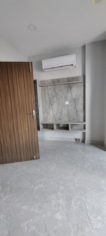 Room in 2 BHK Apartment at Kathgodam – for Rent