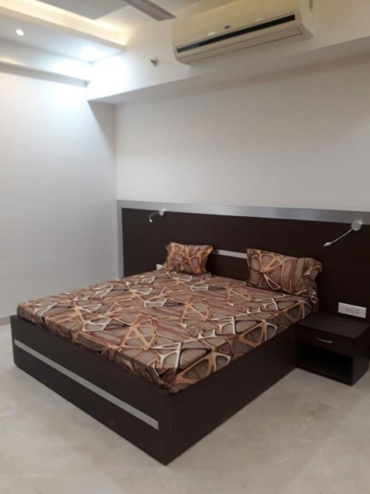 Bedroom, indiabulls-enigma 4 Bedroom 3400 Sq.Ft. Apartment In Vishnu Garden Gurgaon 9765593