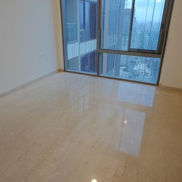 Room in 3 BHK Apartment at Piramal Mahalaxmi, Arthur rd – for Rent