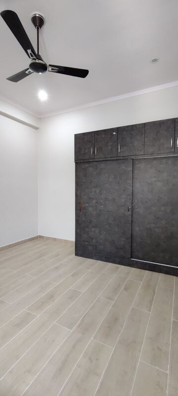 Room in 3 BHK Apartment at Kathgodam – for Rent