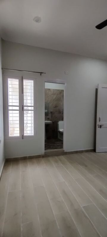 Room in 3 BHK Apartment at Kathgodam – for Rent