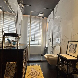 Team Area in 4 BHK Apartment at Prabhadevi CHS, Century Bazar – for Rent