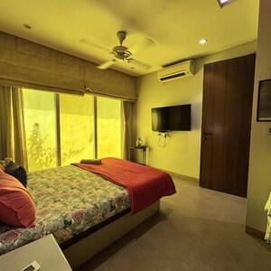 Bedroom in 4 BHK Apartment at Prabhadevi CHS, Century Bazar – for Rent