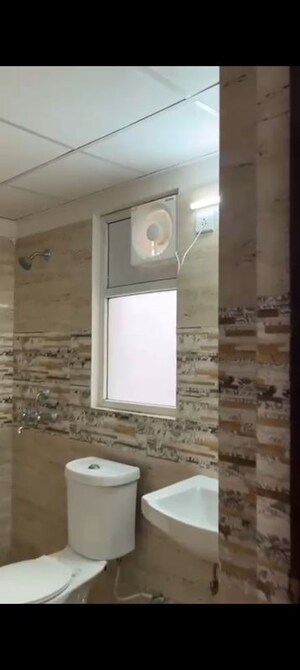 Bathroom in 3 BHK Apartment at Amrapali Golf Homes, Sector 4 Greater Noida – for Rent