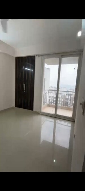 3 BHK Apartment For Rent in Amrapali Golf Homes, Sector 4 Greater Noida