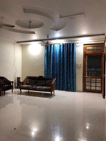 Living Room in 2 BHK Builder Floor at Kathgodam – for Rent