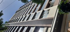 3 BHK + Servant Room Apartment For Sale in Khar West