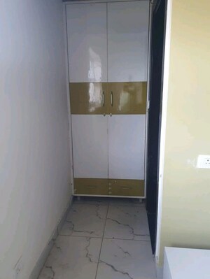 Bathroom in 1 RK Independent House at Xu Iii Greater Noida – for Rent