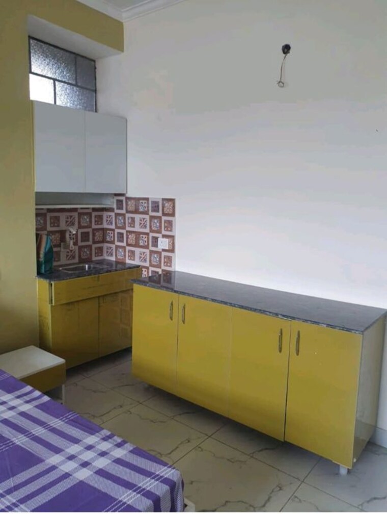 Kitchen, xu iii greater noida 1 RK 500 Sq.Ft. Independent House In Xu Iii Greater Noida Greater Noida 9765641