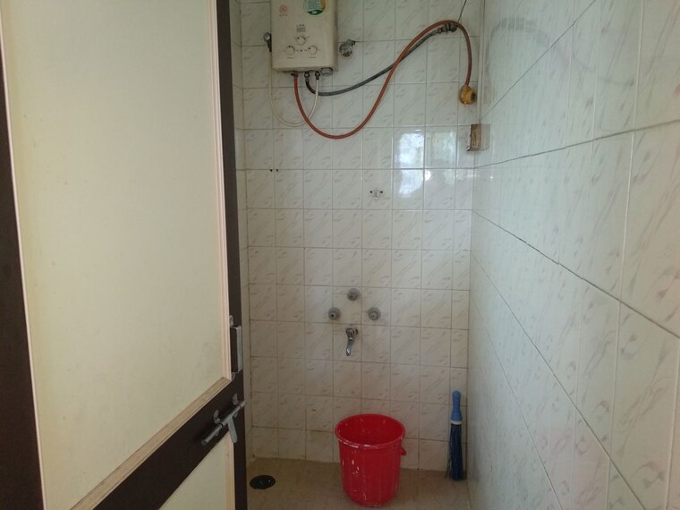 Bathroom, ganesh-complex-anand-nagar 1 Bedroom 600 Sq.Ft. Apartment In Anand Nagar Pune 9765660