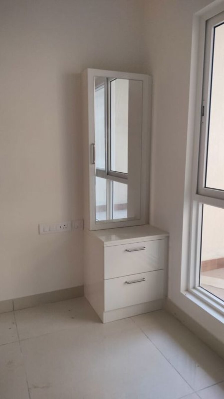 Room, prestige-waterford 4 Bedroom 2300 Sq.Ft. Apartment In Whitefield Bangalore 9765633